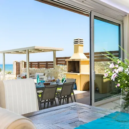 Βίλα Iris Beachfront Residence, Newly Renewed With Pool And Bbq, By Thinkvilla *