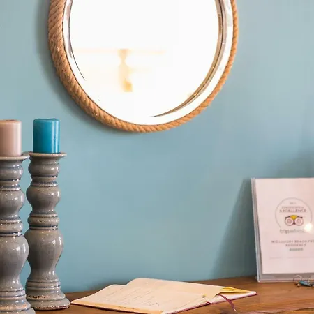 Βίλα Iris Beachfront Residence, Newly Renewed With Pool And Bbq, By Thinkvilla