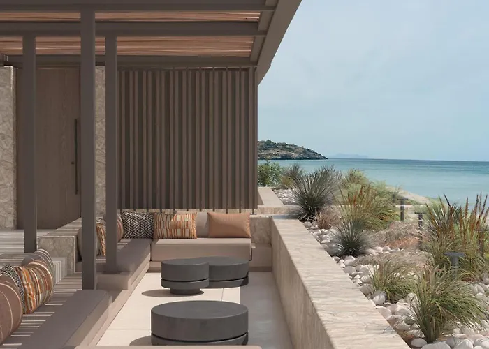 Iris Beachfront Residence, Newly Renewed With Pool And Bbq, By Thinkvilla Villa