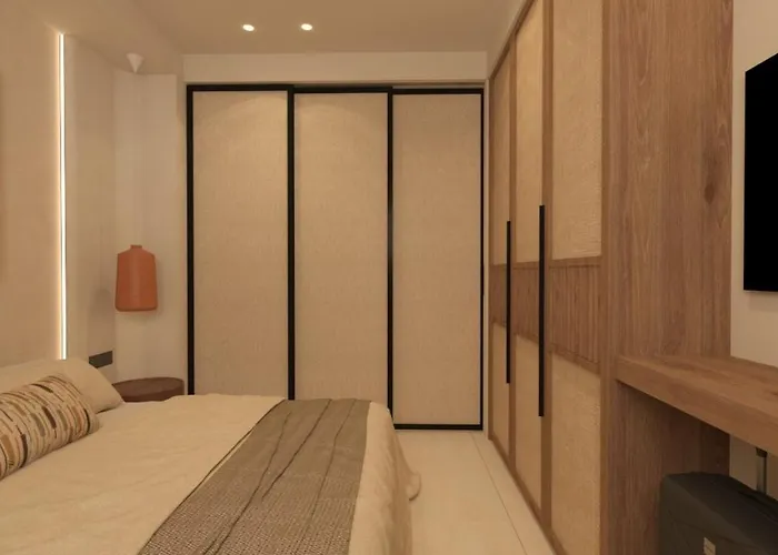 Villa Iris Beachfront Residence, Newly Renewed With Pool And Bbq, By Thinkvilla *