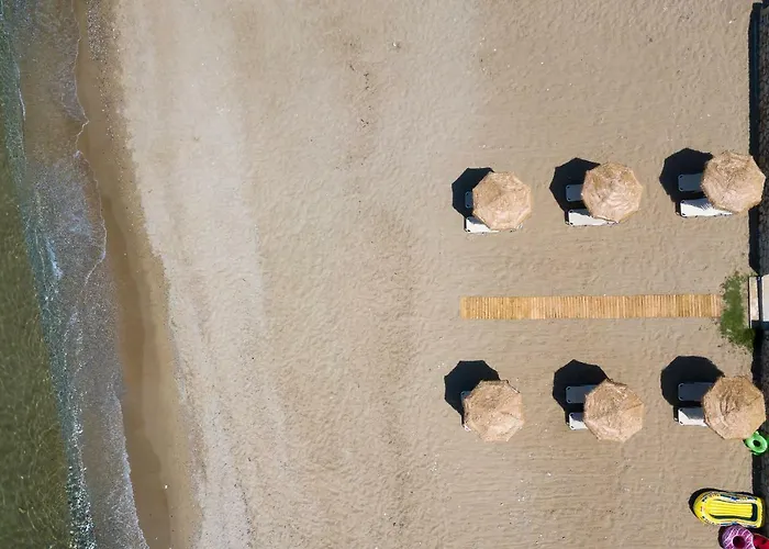 Iris Beachfront Residence, Newly Renewed With Pool And Bbq, By Thinkvilla Villa Rethimno