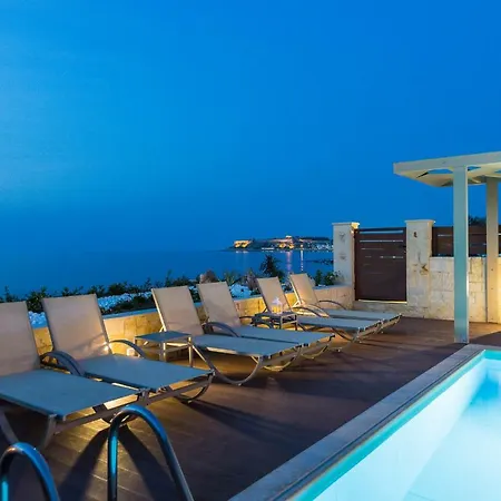 Villa Iris Beachfront Residence, Newly Renewed With Pool And Bbq, By Thinkvilla