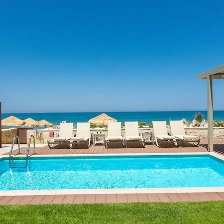 Villa Iris Luxury Front With Pool & Bbq, By Thinkvilla