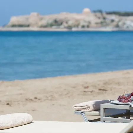 Villa Iris Beachfront Residence, Newly Renewed With Pool And Bbq, By Thinkvilla Réthymnon