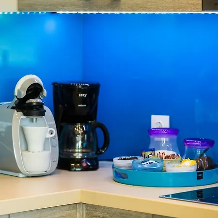 Iris Beachfront Residence, Newly Renewed With Pool And Bbq, By Thinkvilla Villa *