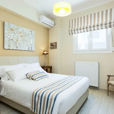 Iris Beachfront Residence, Newly Renewed With Pool And Bbq, By Thinkvilla Villa *